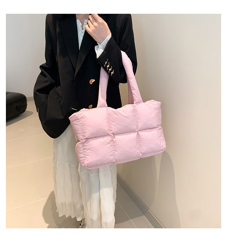 𝗪𝗶𝗻𝘁𝗲𝗿 𝗦𝗼𝗳𝘁 𝗟𝘂𝘅𝗲 𝗧𝗼𝘁𝗲™️