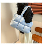 𝗪𝗶𝗻𝘁𝗲𝗿 𝗦𝗼𝗳𝘁 𝗟𝘂𝘅𝗲 𝗧𝗼𝘁𝗲™️